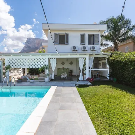 Nahe Villa